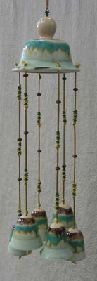 bell wind chime in green stoneware, movil de campanas en ceramica verde